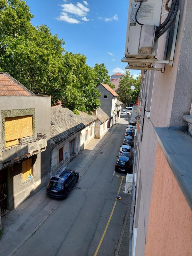 City Passage Apartments- Rooms ノヴィ・サド エクステリア 写真