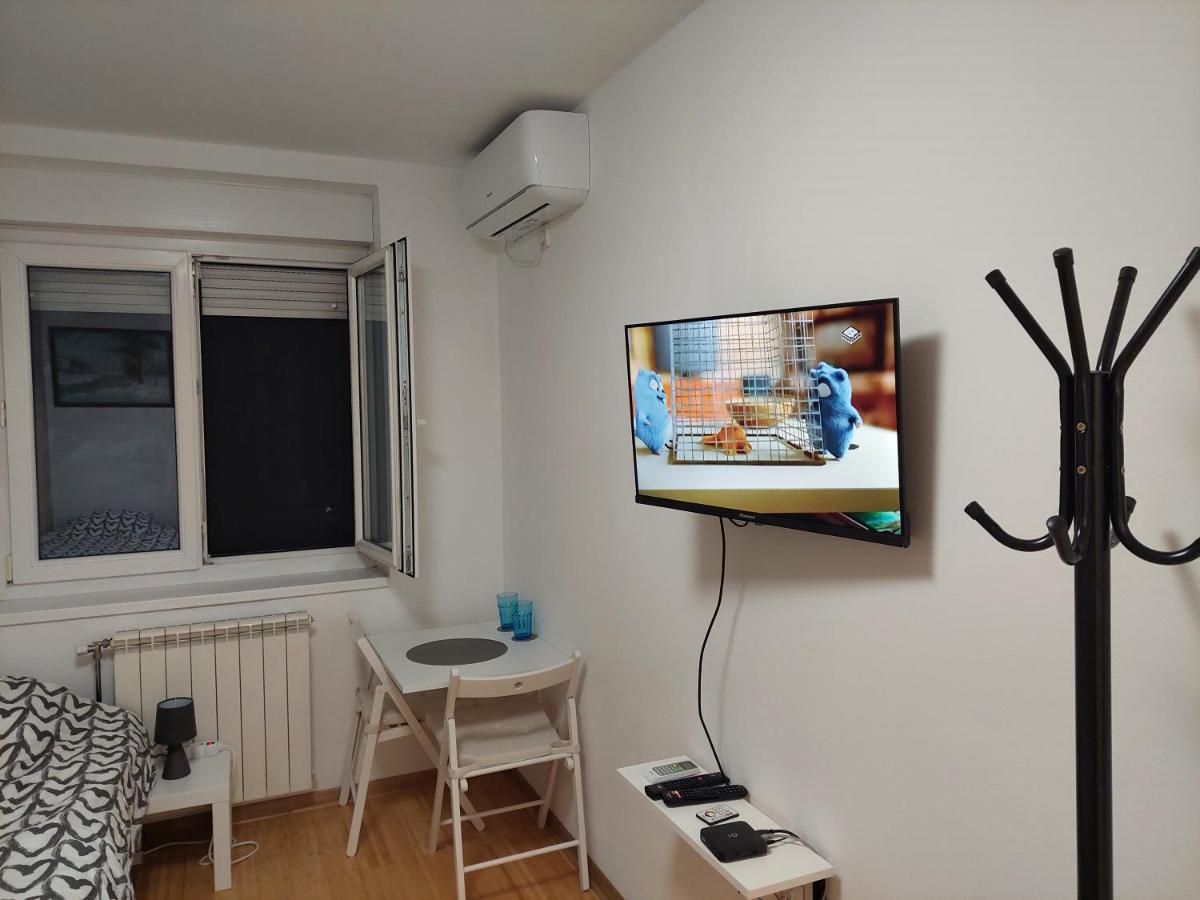 City Passage Apartments- Rooms ノヴィ・サド エクステリア 写真